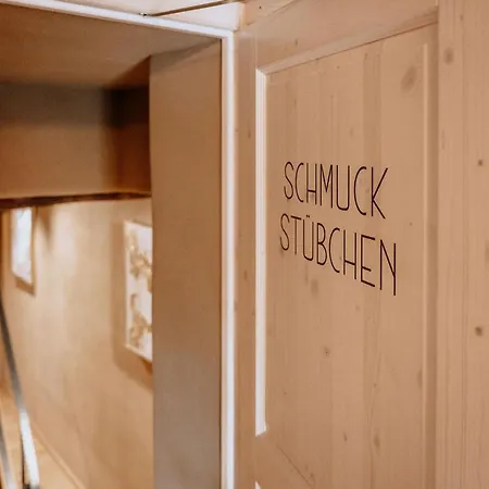 Schmuckers Ferienstube * Michelstadt